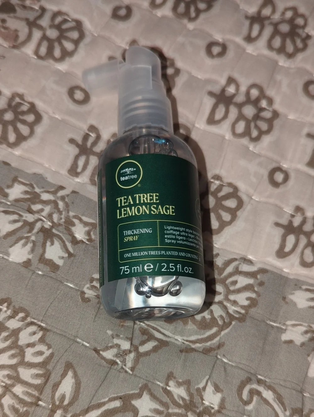 Lemon Sage Thickening Heat Protectant Spray - Green